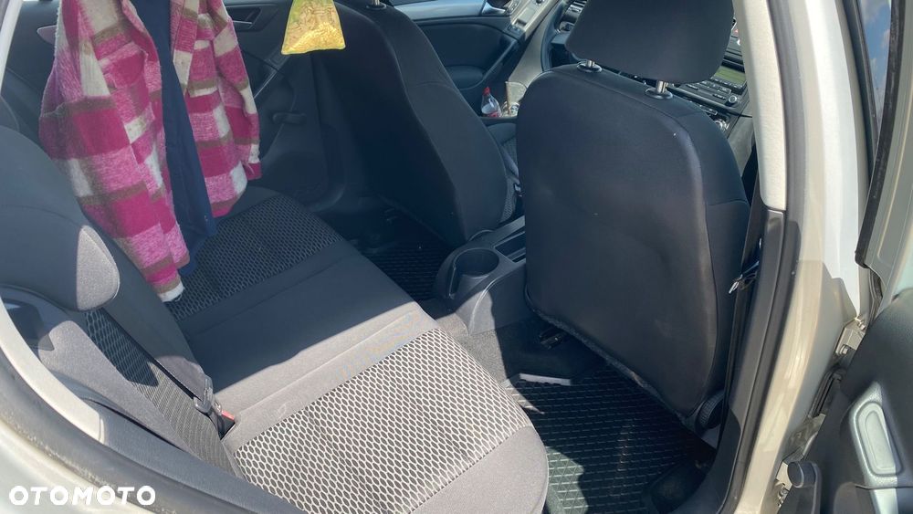 Volkswagen Golf - 8