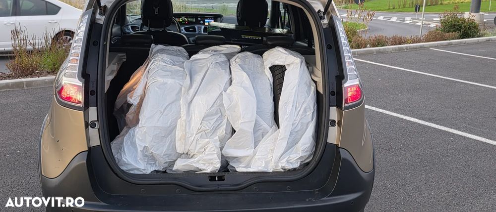 Renault Scenic - 6