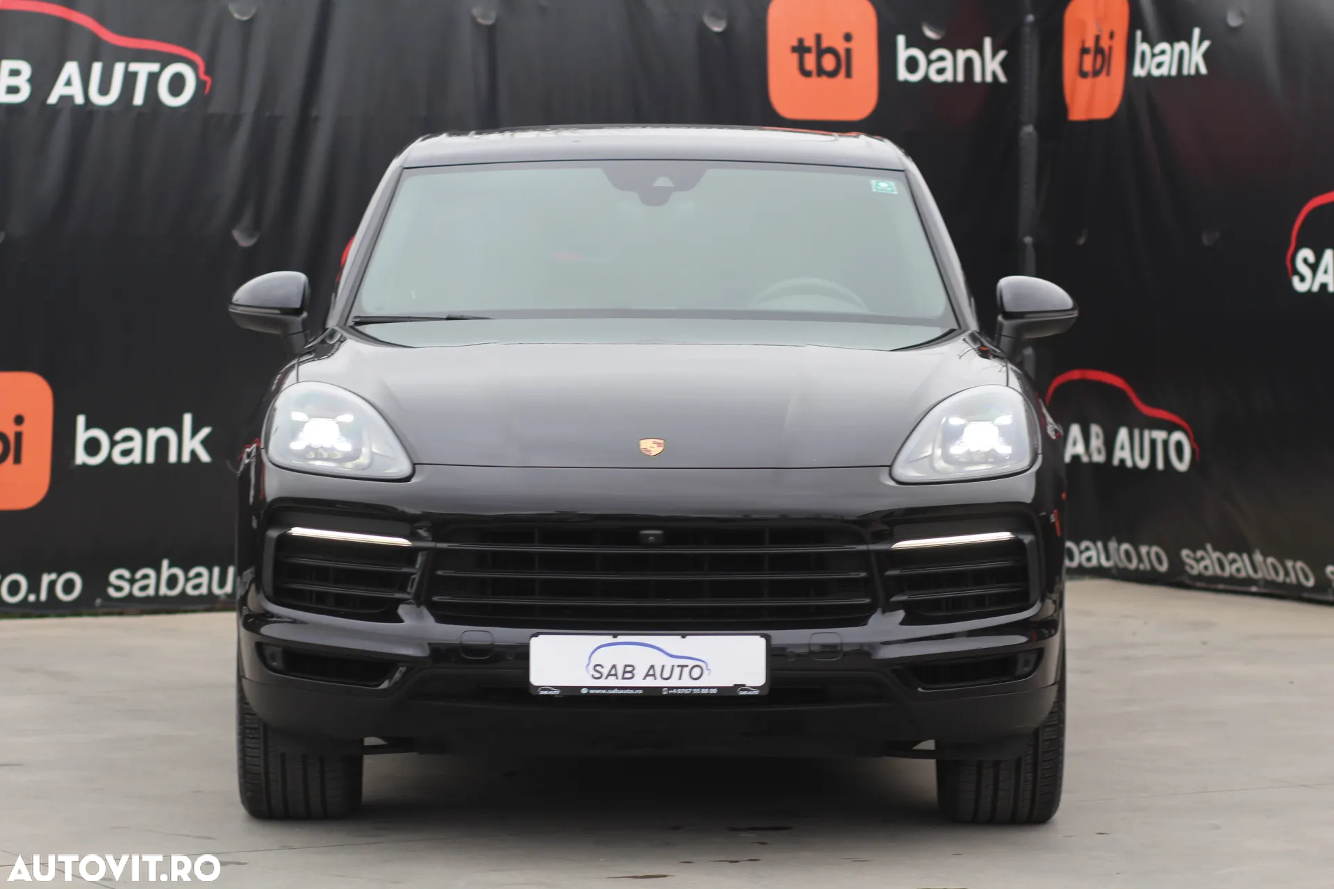 Porsche Cayenne - 3