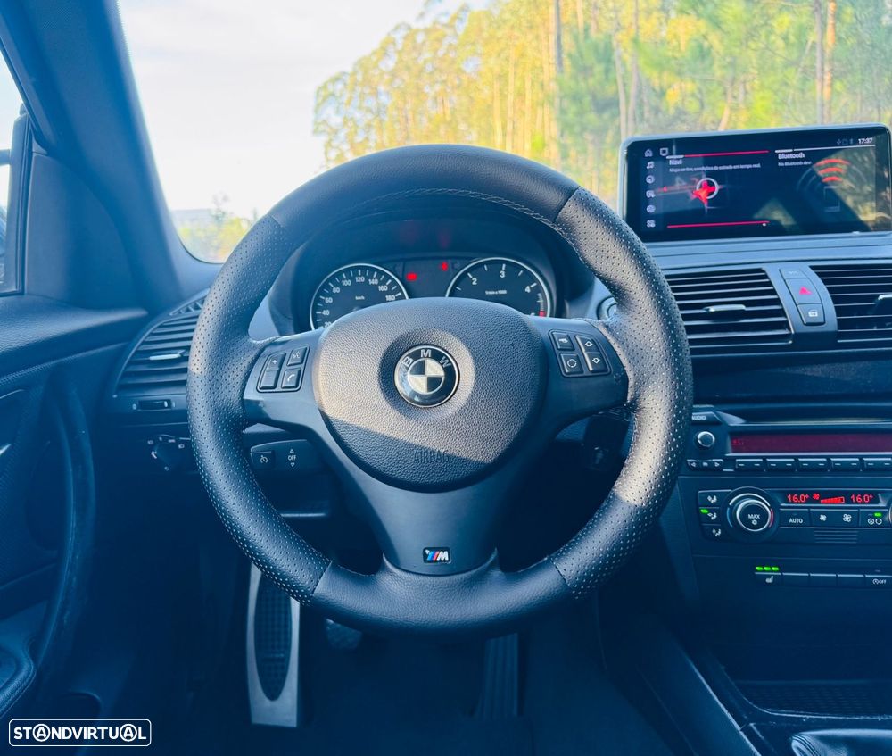 BMW 118 d Pack M - 27