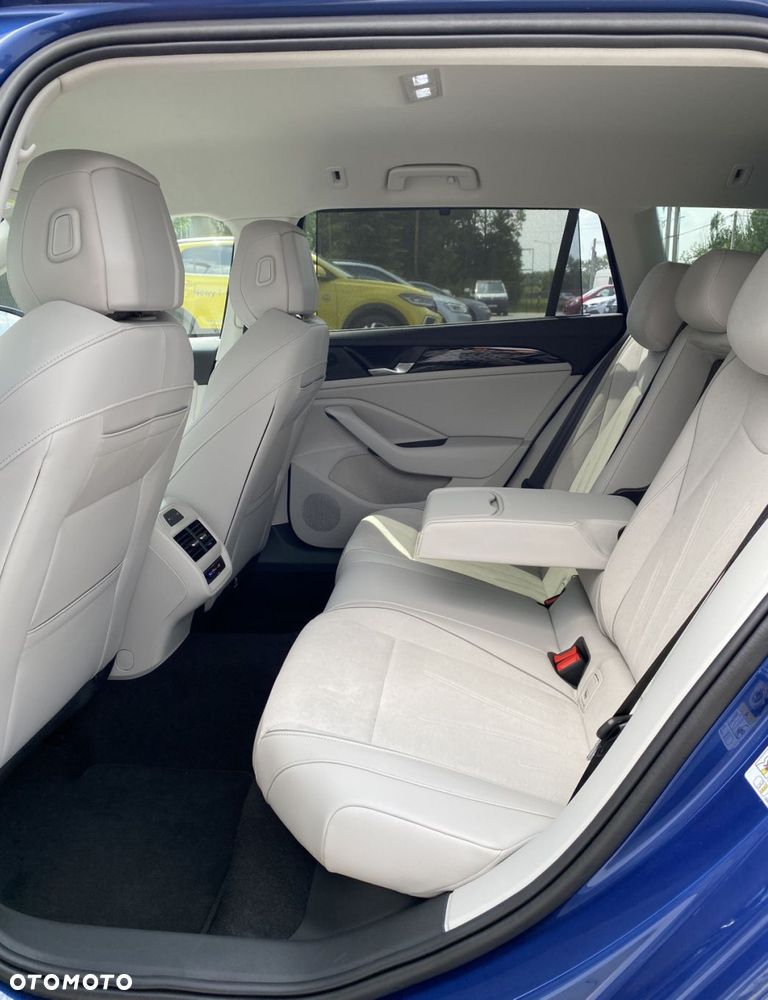 Volkswagen Passat Variant 1.5 TSI ACT mHEV Elegance DSG - 17