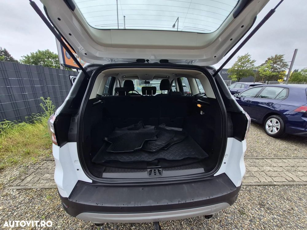 Ford Kuga 2.0 TDCi 4x4 Aut. Cool & Connect - 9