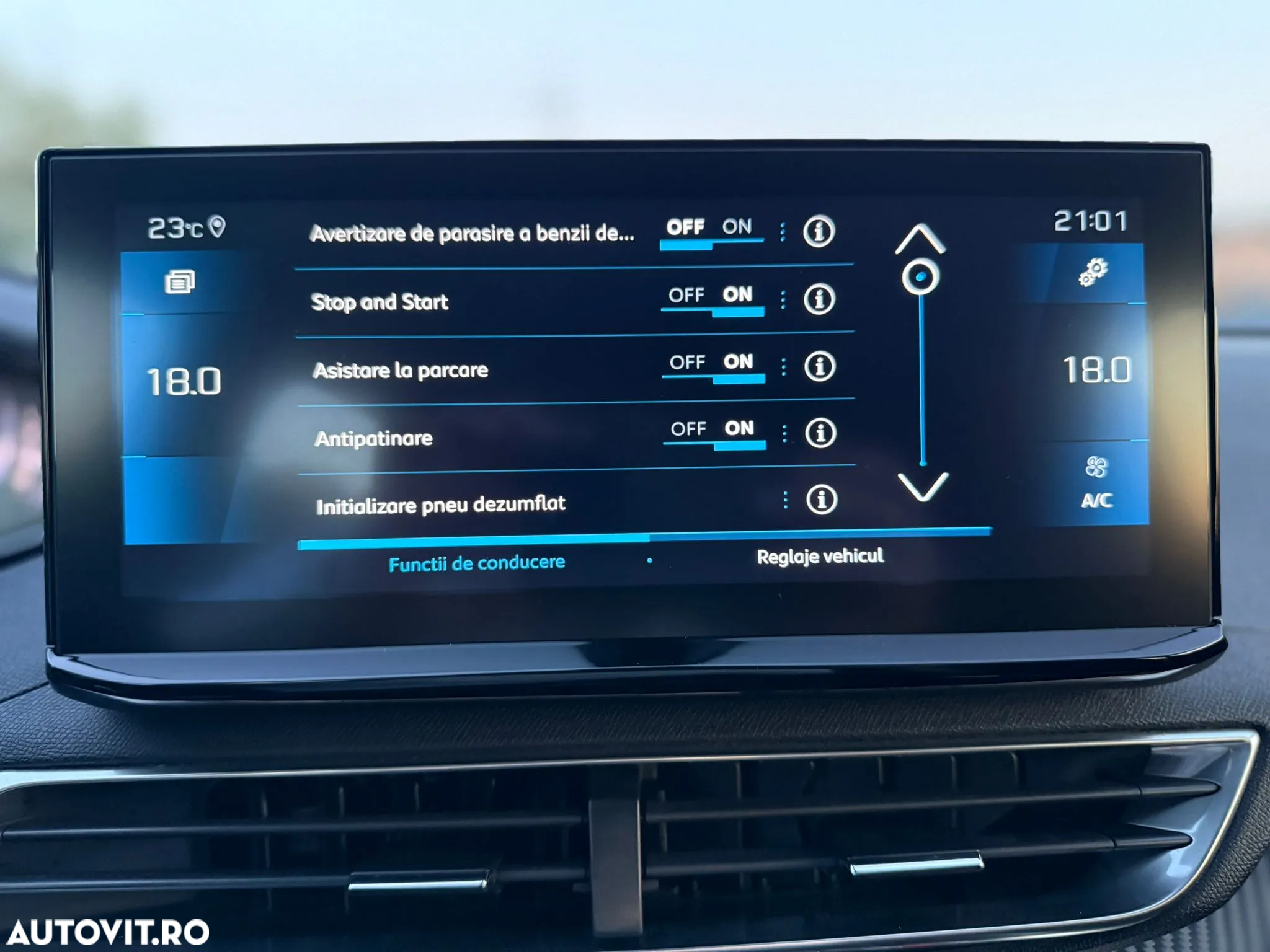 Peugeot 3008 1.5 BlueHDI 130 EAT8 Active Pack - 31