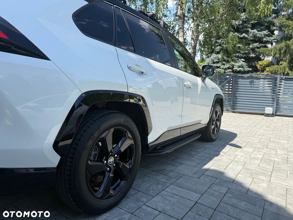 Toyota RAV4 - 7