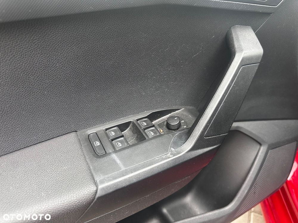 Seat Ibiza 1.0 TSI S&S Road Edition - 29