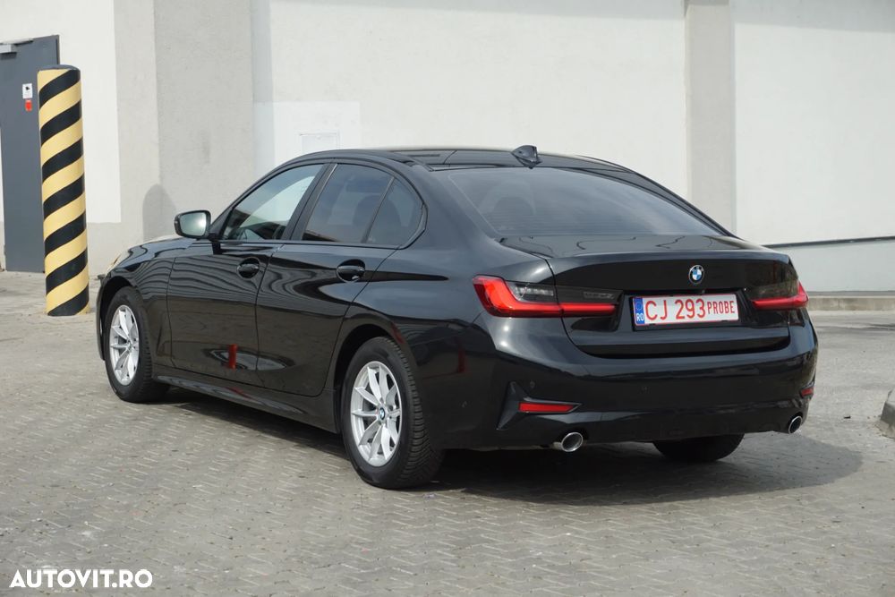 BMW Seria 3 318d Aut. Luxury Line - 7