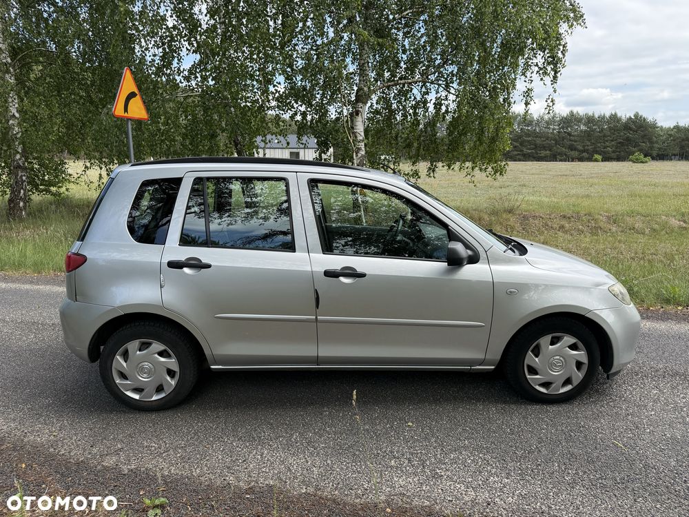 Mazda 2 - 3