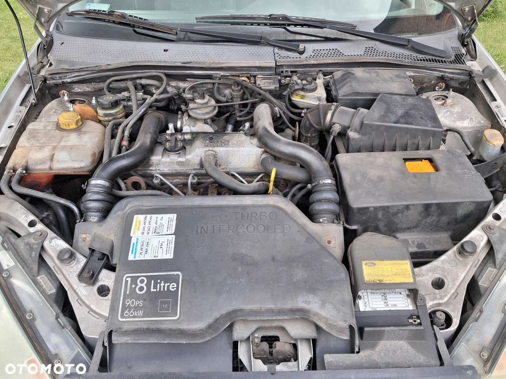 Ford Focus - 8