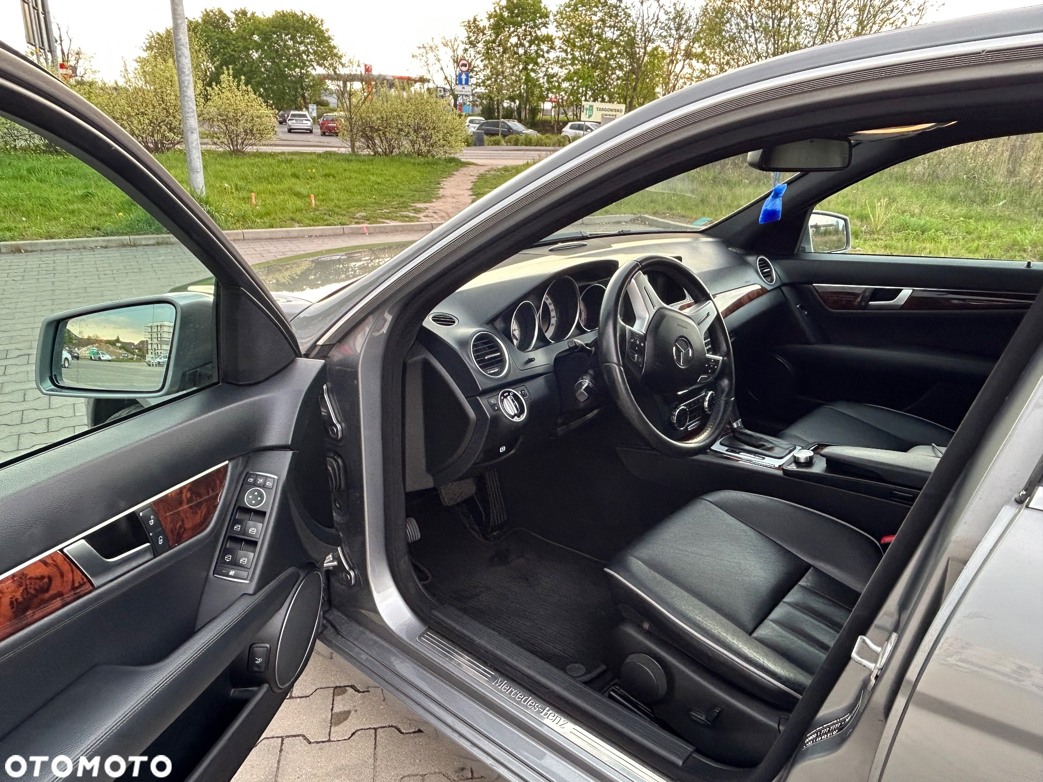 Mercedes-Benz Klasa C 180 CDI 7G-TRONIC Edition - 9
