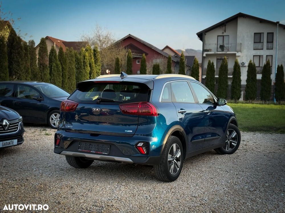 Kia Niro 1.6 GDI HEV 2WD OPF Aut. Vision - 3