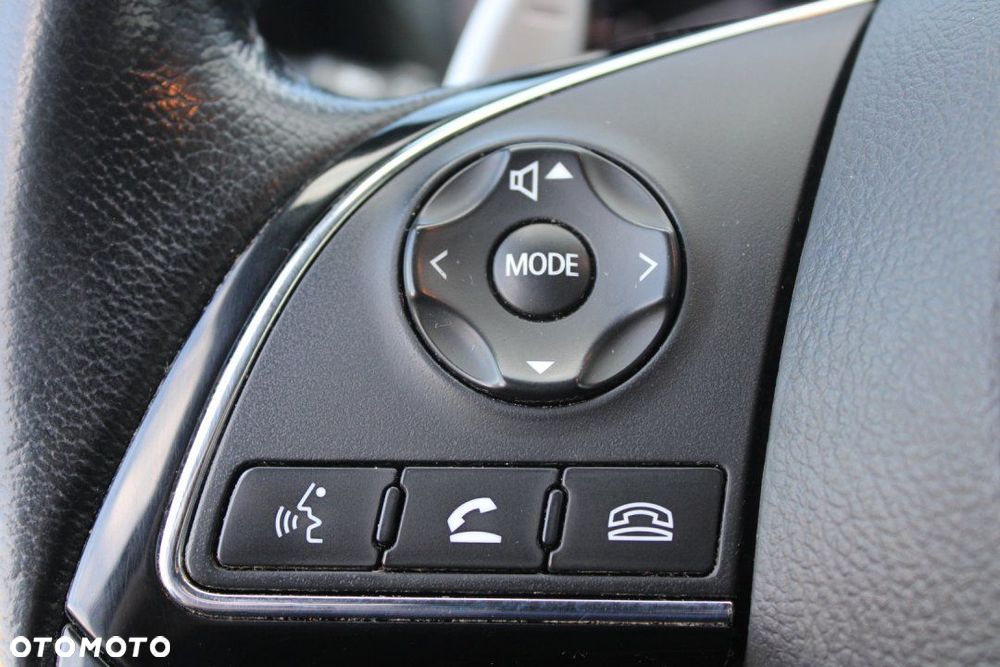 Mitsubishi Outlander - 26