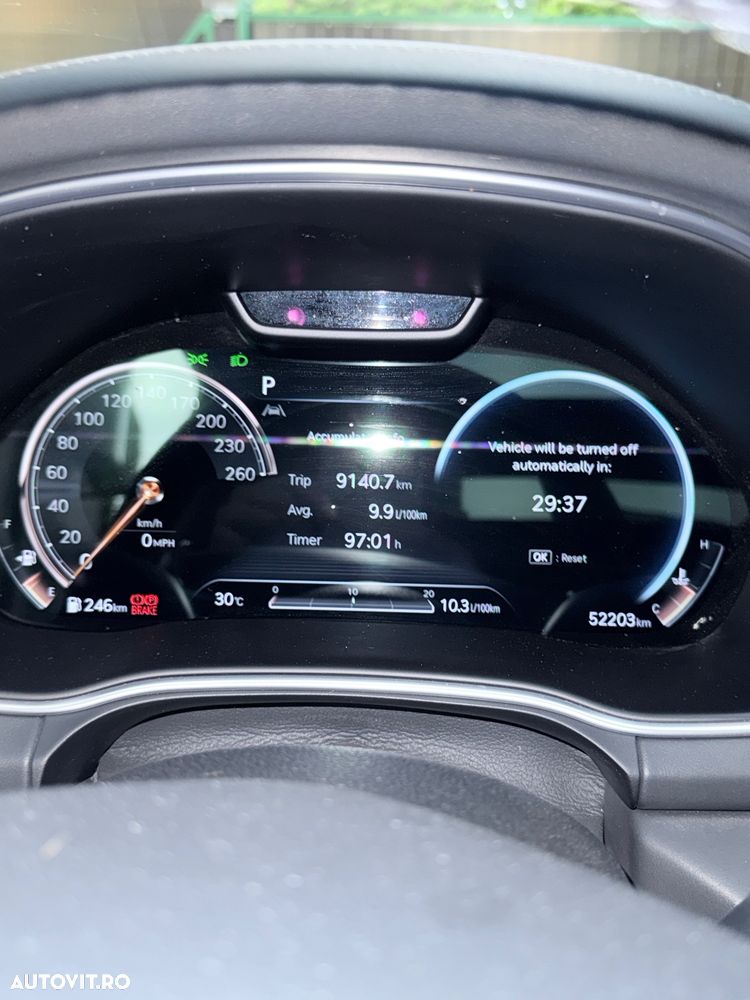 Hyundai Genesis - 12