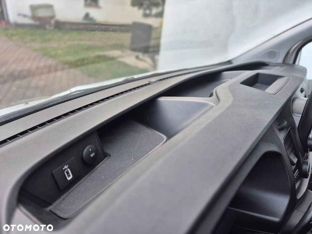 Ford Transit Custom 320 L2H1 Limited (bryg.) - 25