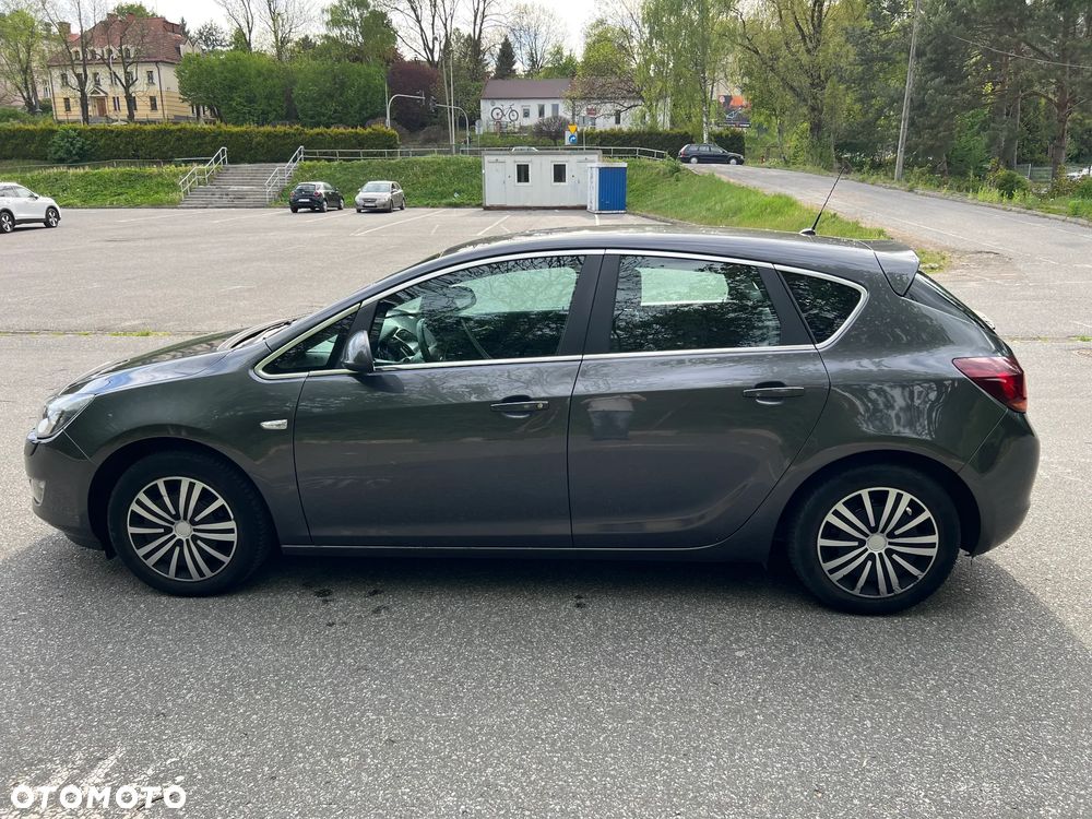 Opel Astra 1.4 T Cosmo - 7