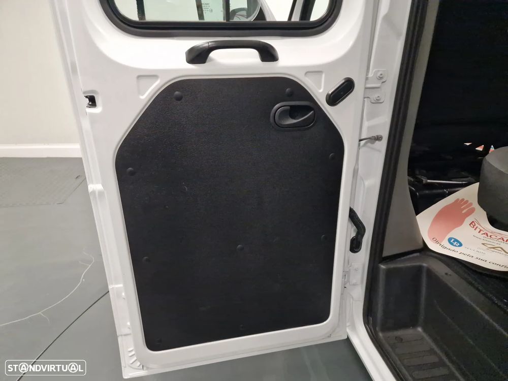 Renault 2.3 DCI L3 IVA 7 LUGARES - 26