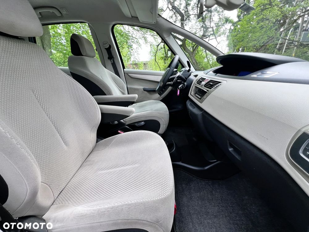 Citroën C4 Picasso - 12