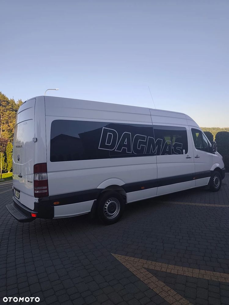 Mercedes-Benz Sprinter - 4