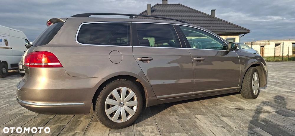 Volkswagen Passat 1.6 TDI BlueMotion - 16