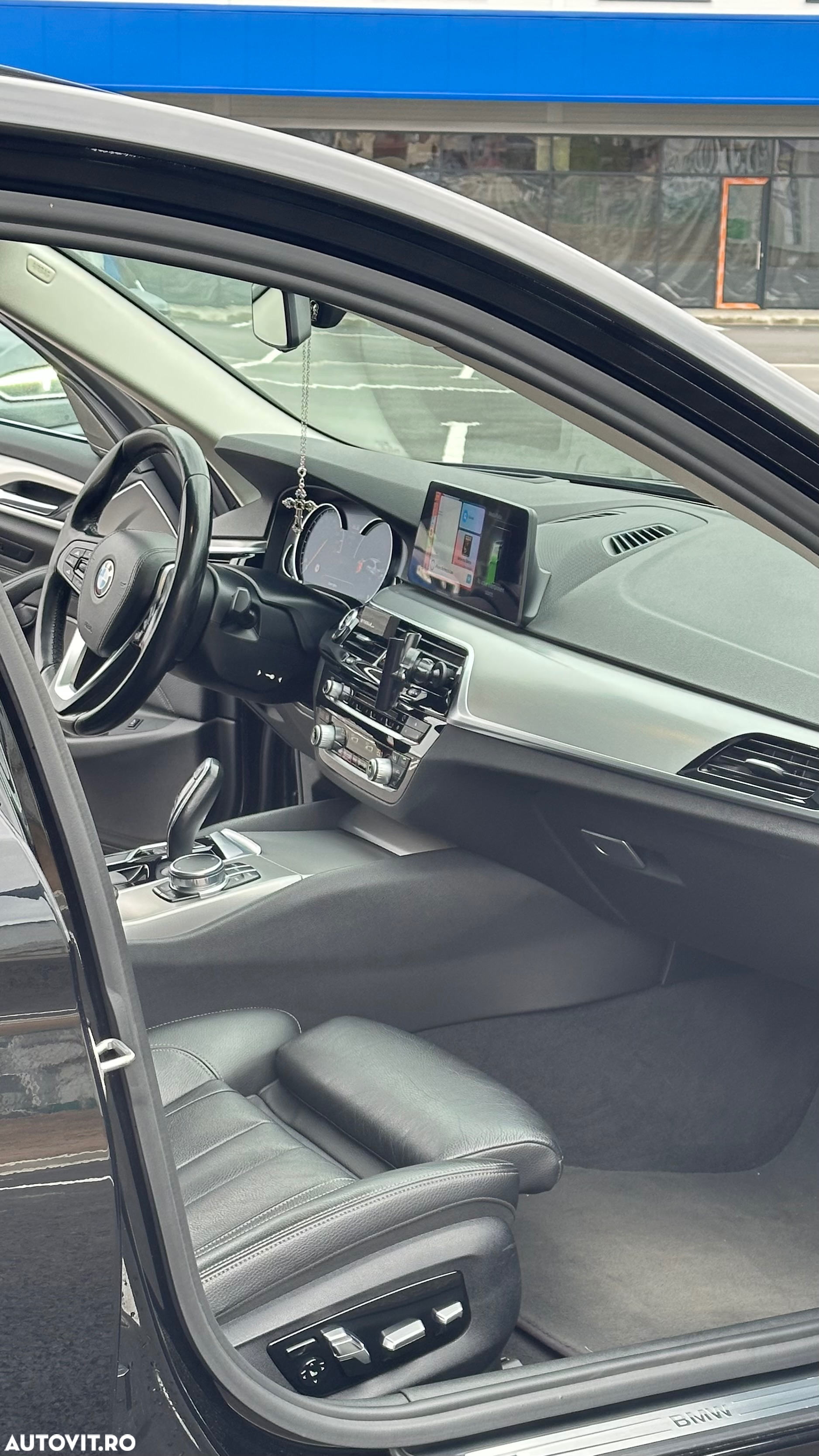 BMW Seria 5 530d xDrive AT - 13