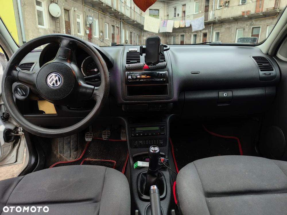 Volkswagen Polo 1.4 16V Comfortline - 10