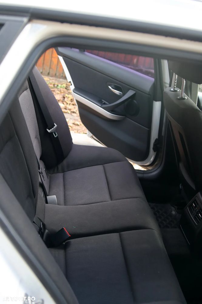 BMW Seria 3 318d - 29