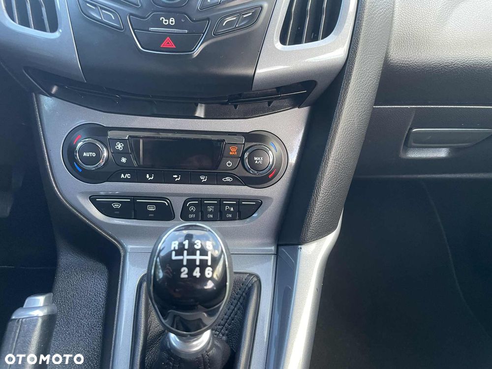 Ford Focus 1.6 EcoBoost Start-Stopp-System Titanium - 10