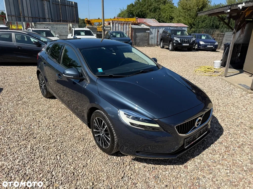 Volvo V40 D2 Geartronic Momentum - 2