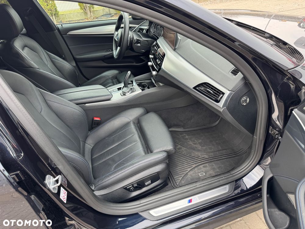 BMW Seria 5 530d xDrive Sport Line - 18