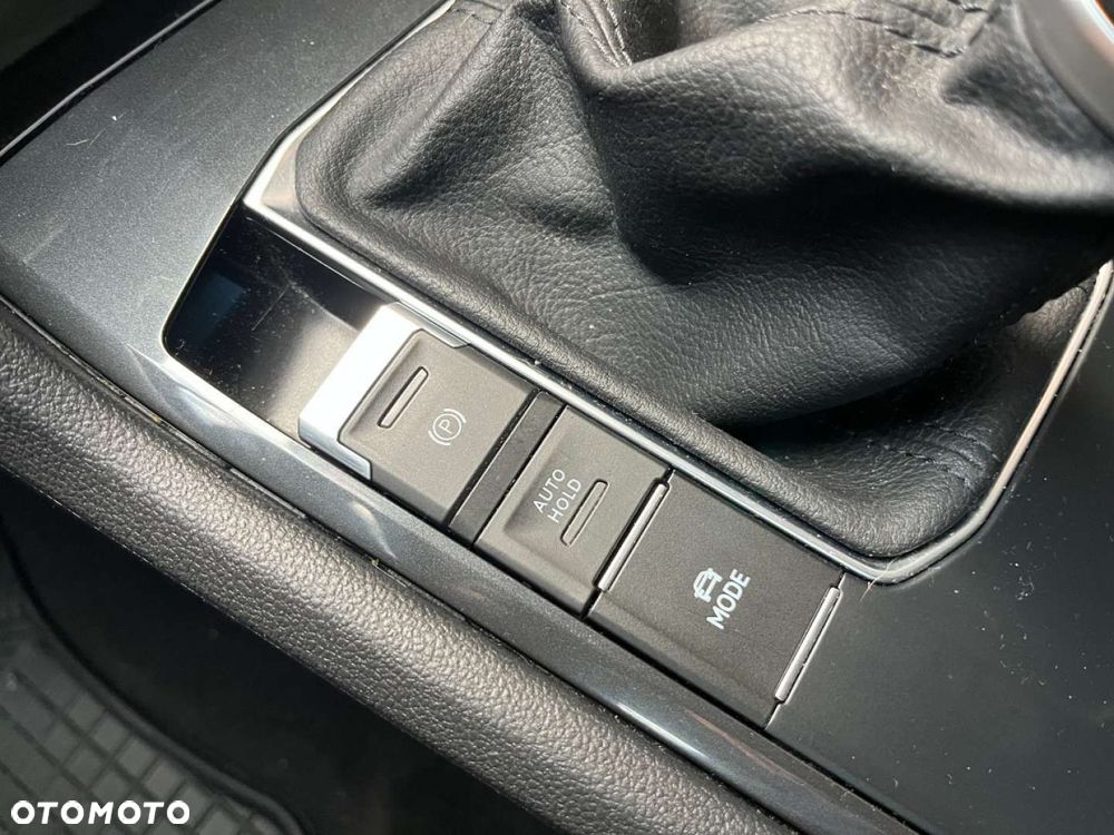 Volkswagen Tiguan 2.0 TDI SCR DSG ACTIVE - 19