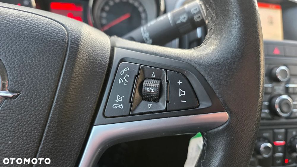 Opel Astra 1.4 T Cosmo - 17