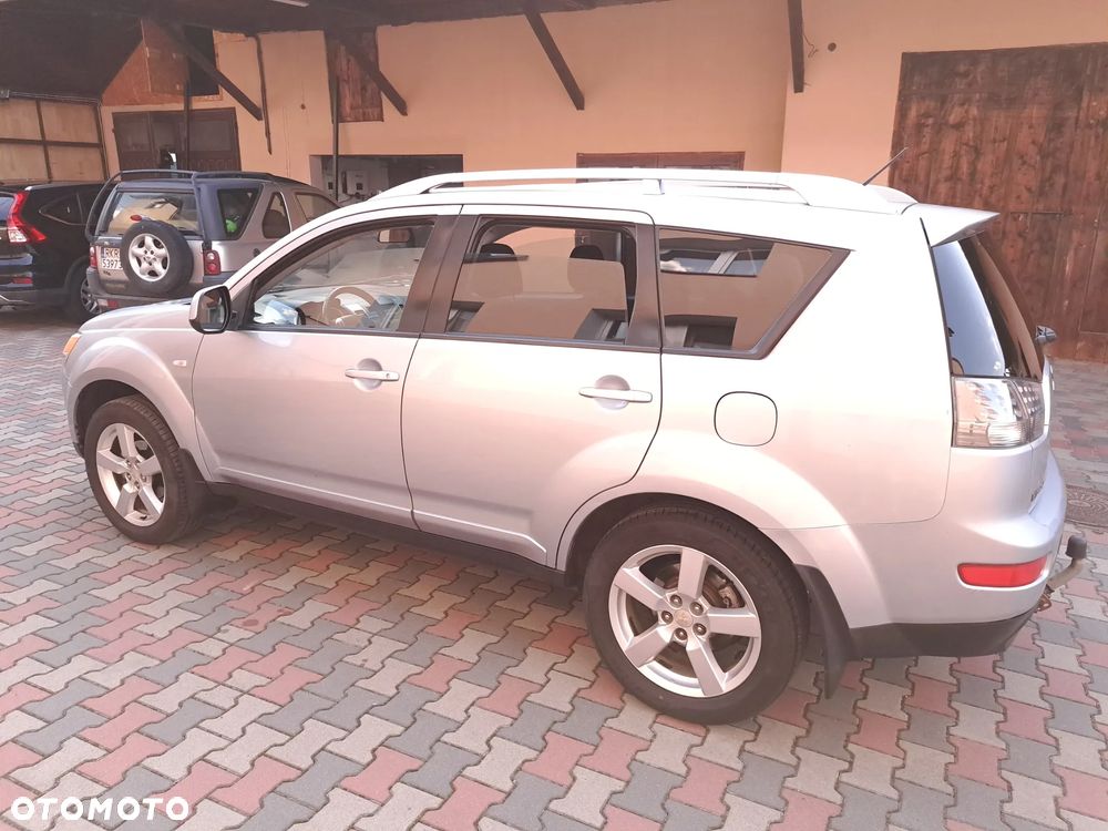 Mitsubishi Outlander 2.0 DID Instyle - 15