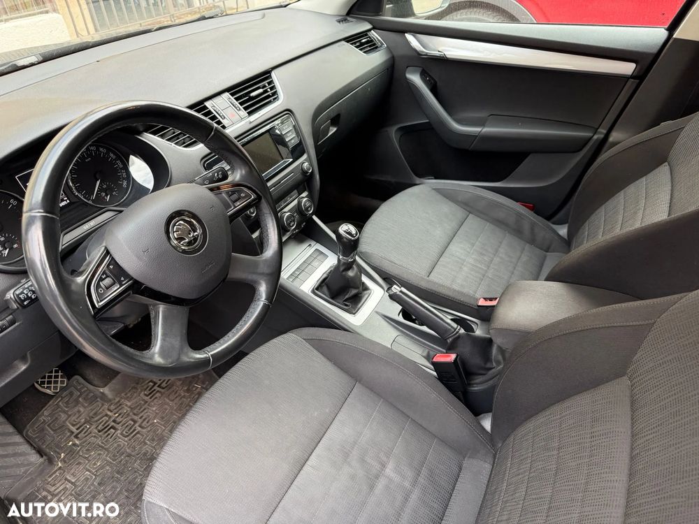 Skoda Octavia 1.2 TSI ELEGANCE - 5