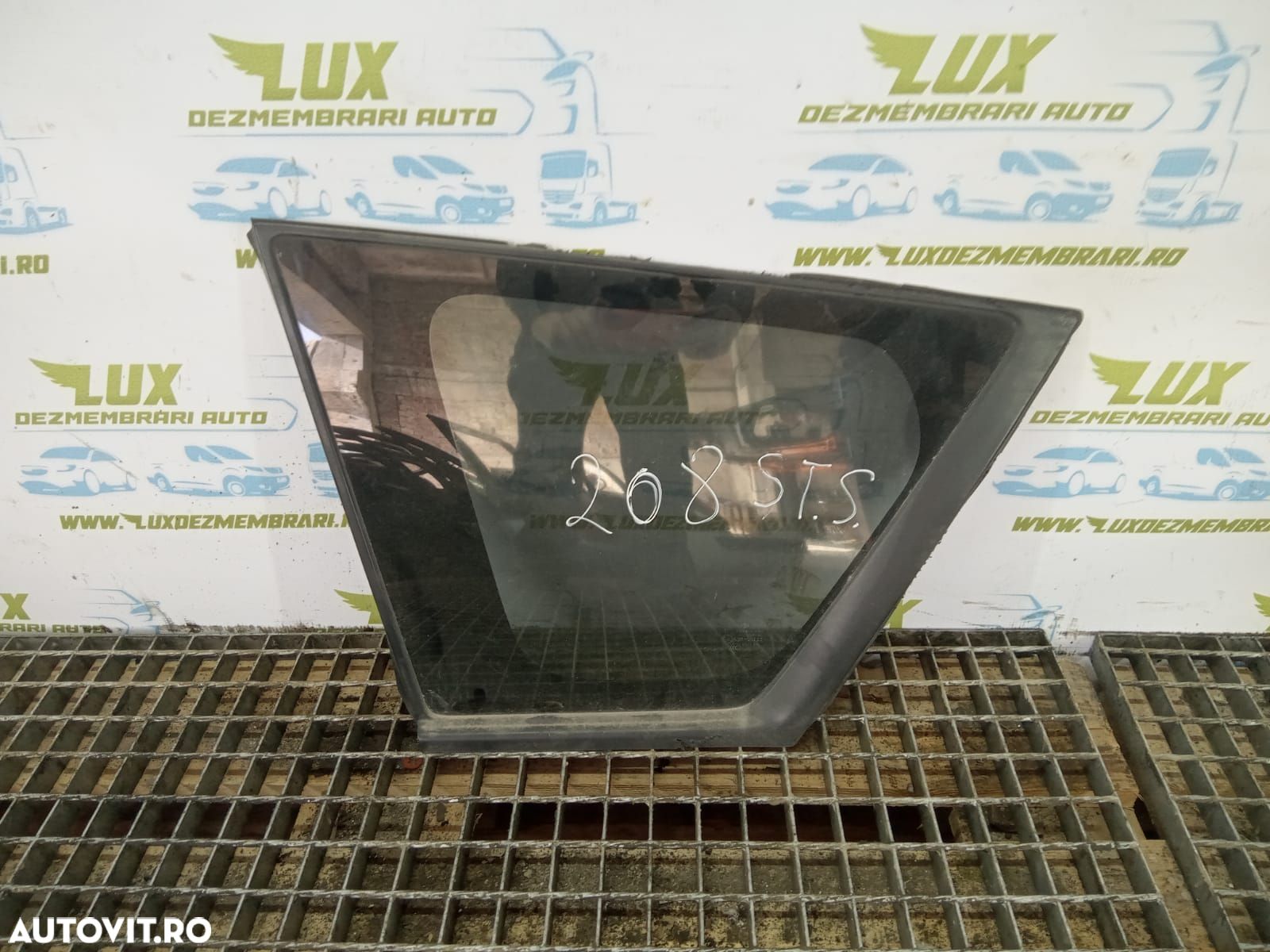 Geam fix stanga spate Mitsubishi Outlander 2  [din 2005 pana  2009] S - 1