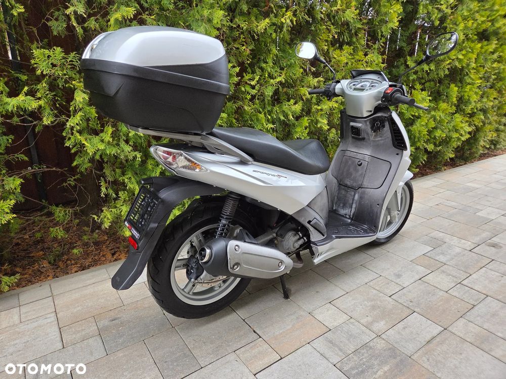 Aprilia Sportcity - 3