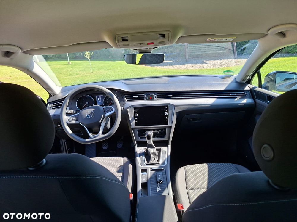 Volkswagen Passat Variant 2.0 TDI BMT Trendline - 9
