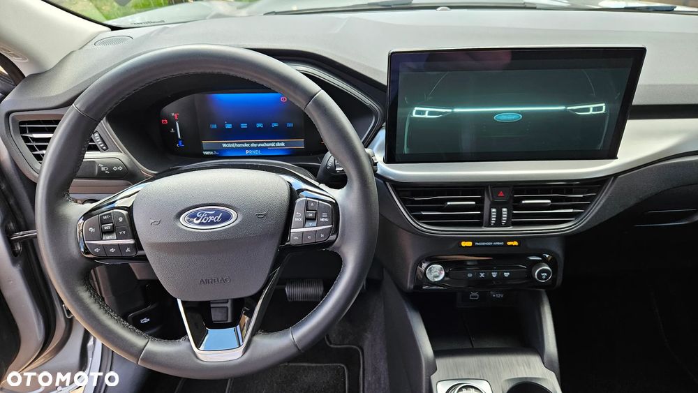 Ford Kuga - 34