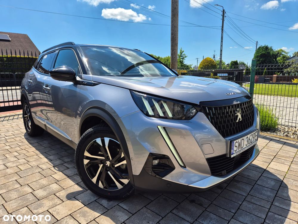 Peugeot 2008 PureTech 130 EAT8 GT - 2