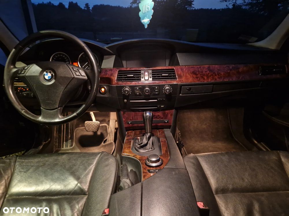 BMW Seria 5 535d Touring - 3
