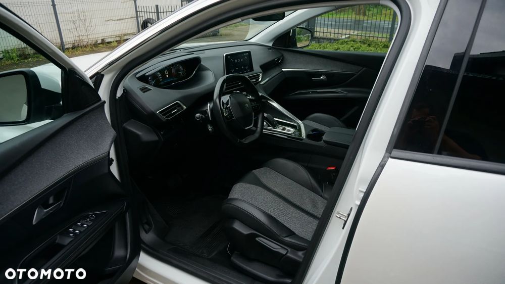 Peugeot 3008 BlueHDi 130 Stop & Start EAT8 Allure - 10