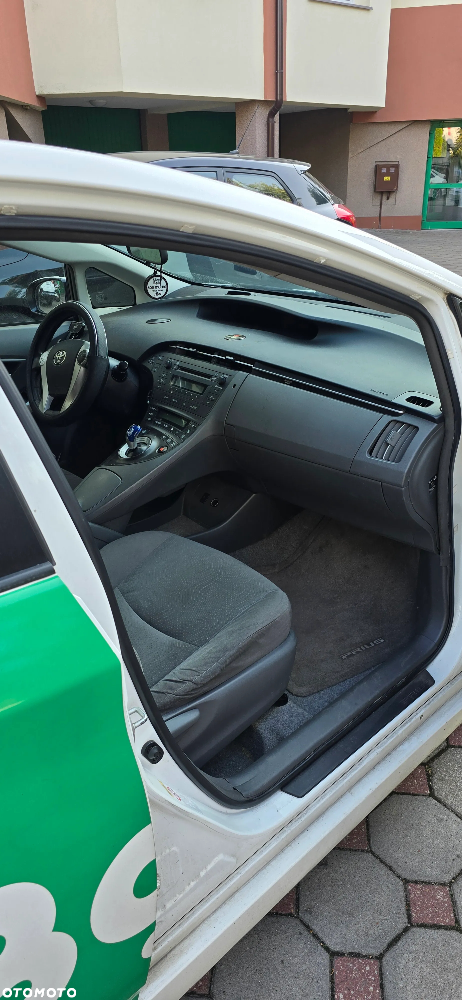 Toyota Prius 1.5 VVT-i Prestige - 6