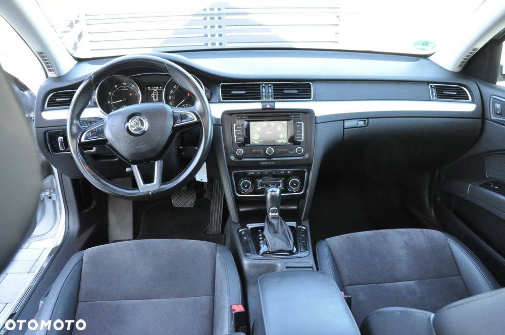 Skoda Superb 1.8 TSI DSG Exclusive - 24