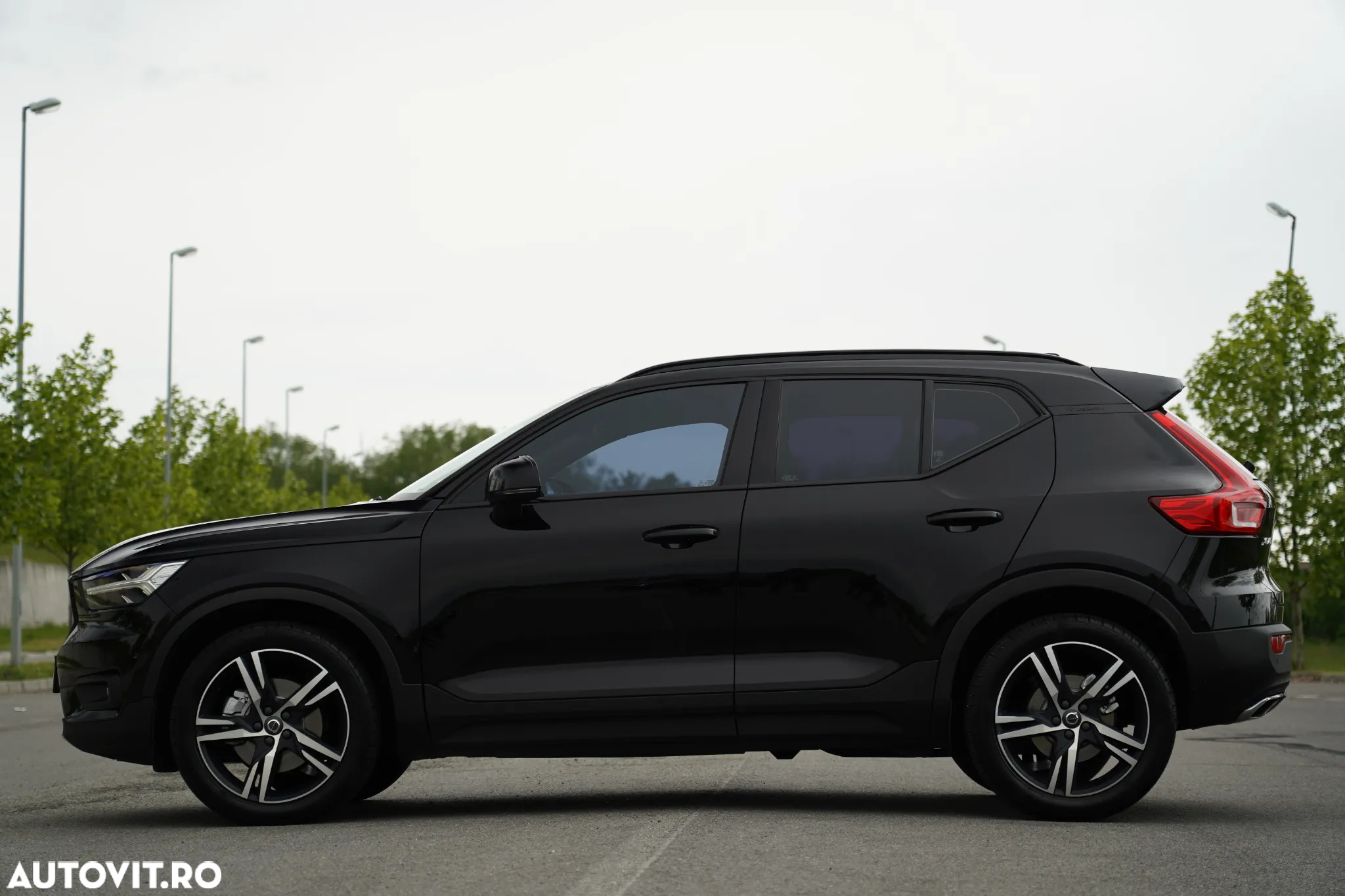 Volvo XC 40 D4 AWD Geartronic R-Design - 23