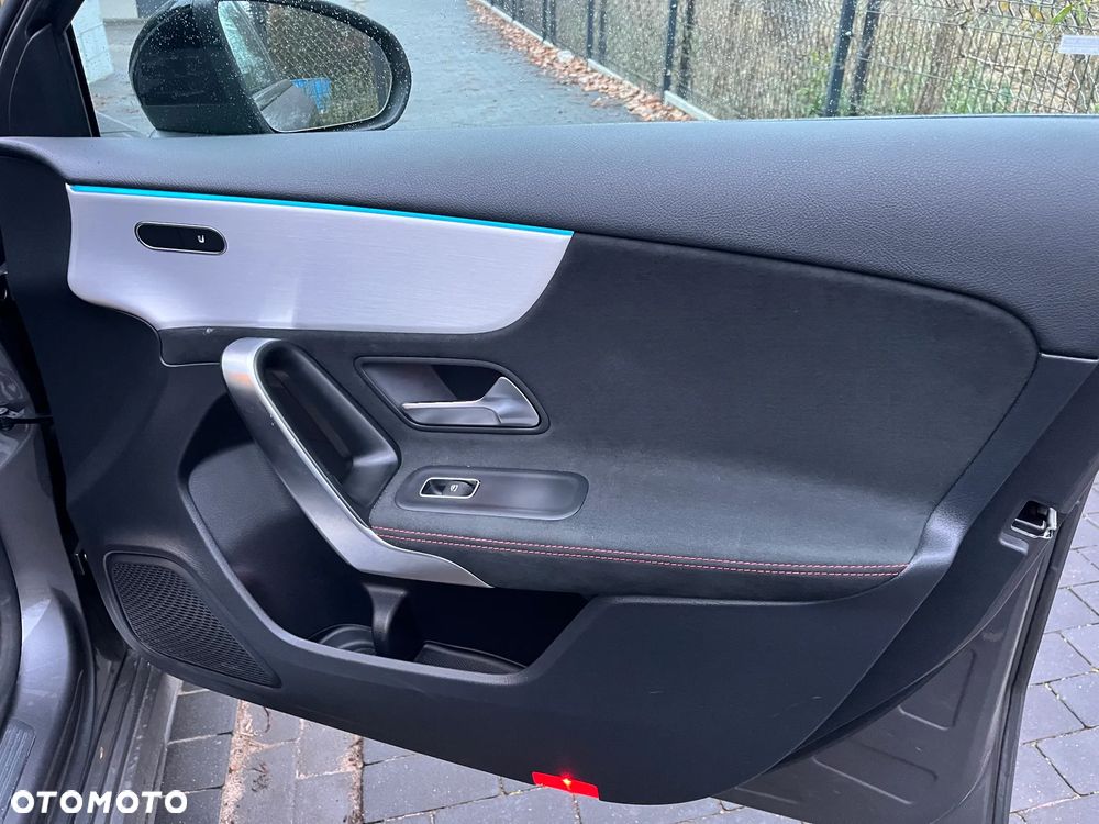 Mercedes-Benz Klasa A 200 AMG Line 7G-DCT - 11