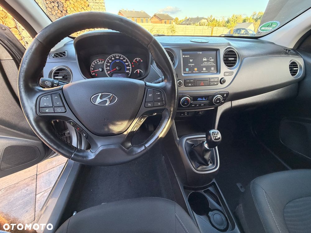 Hyundai i10 1.2 Premium - 21