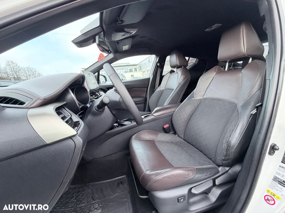 Toyota C-HR Lounge - 12