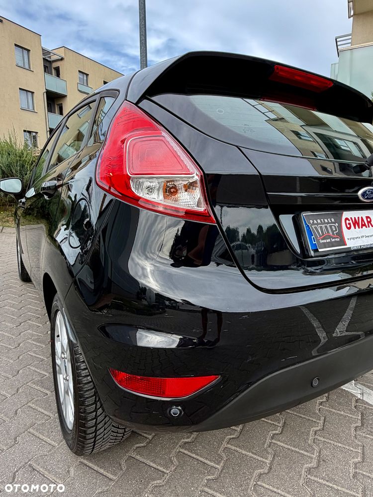 Ford Fiesta 1.25 Platinium X - 23