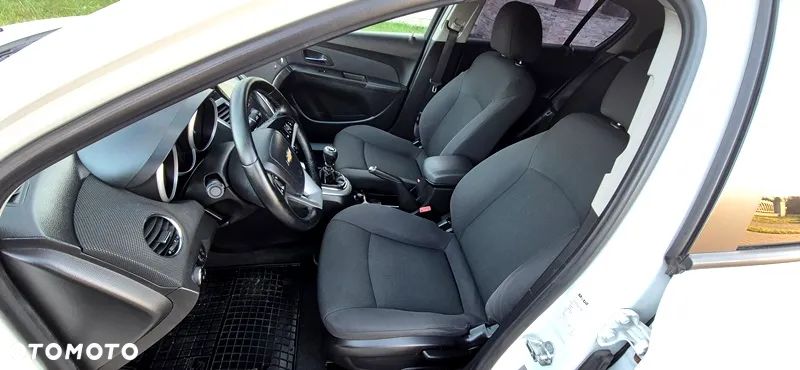 Chevrolet Cruze 1.6 LT+ - 8