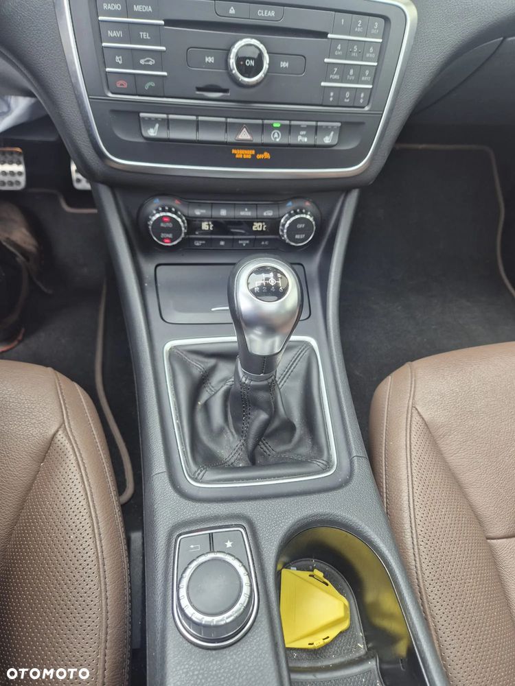Mercedes-Benz CLA 200 AMG Line - 14