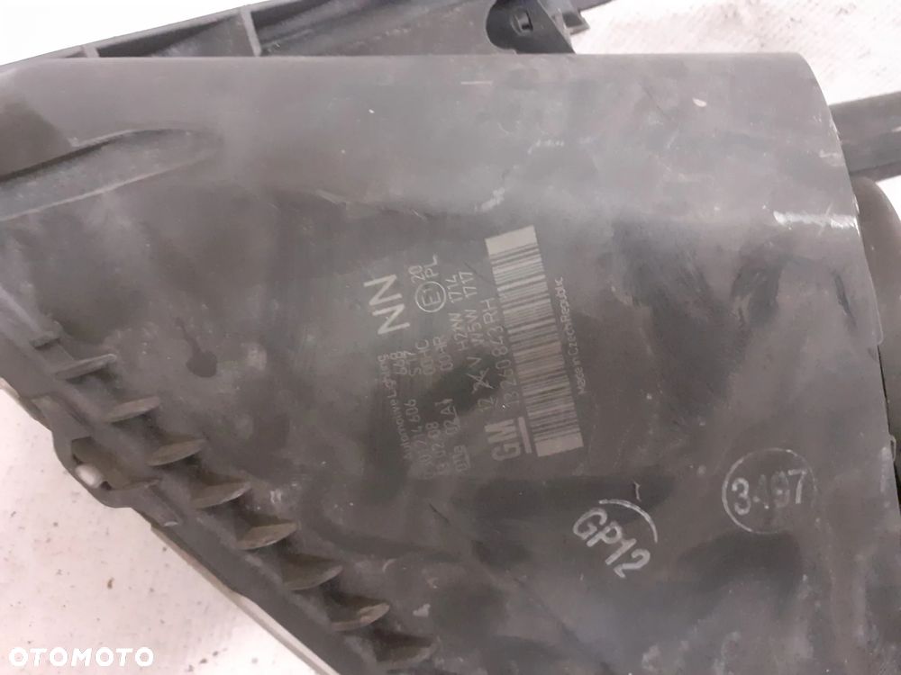 .  PRZOD PRZEDNIA LAMPA PRAWA OPEL ZAFIRA B - 5