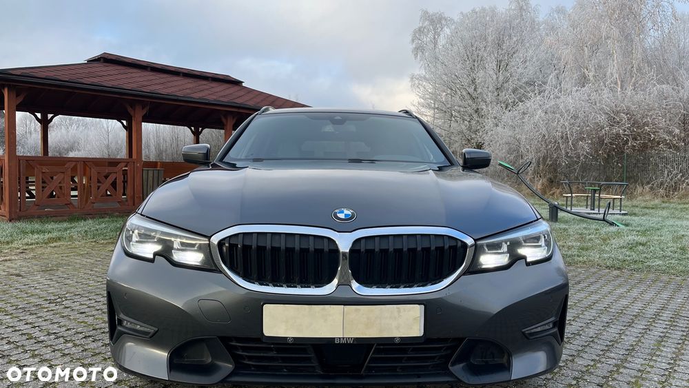 BMW Seria 3 320d Sport Line Sport - 12